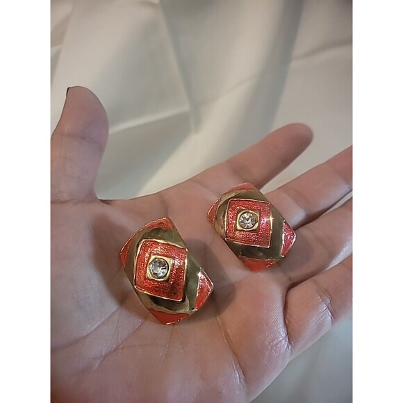 Vintage Womens Clip On Earrings Red Gold Tone Crystal Jewelry Costume - Picture 10 of 16